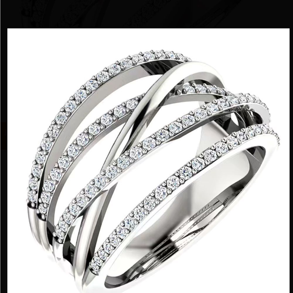 Silver Plated Sapphire Zircon Ring. Size 8.
